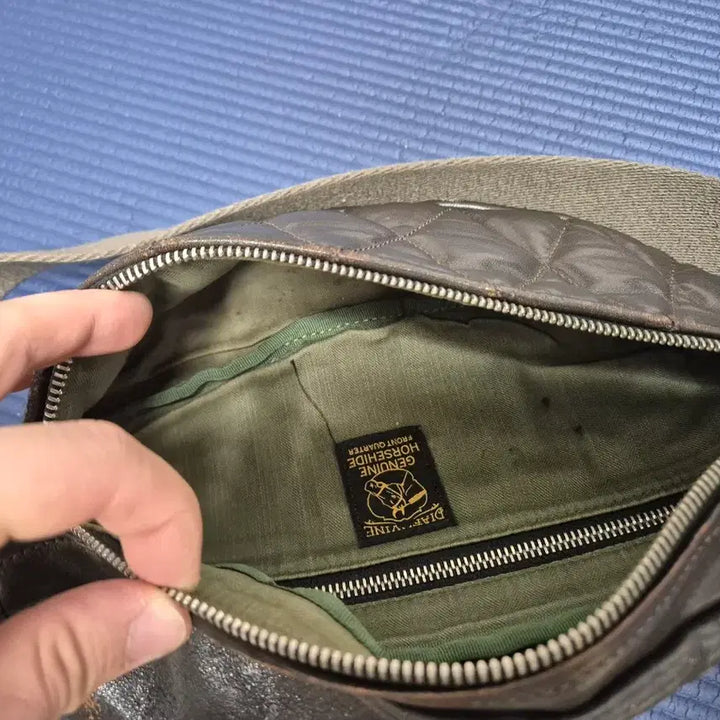 [BUNJANG] D.A.F.B.INE Hip Sack / 디아프바인 힙색