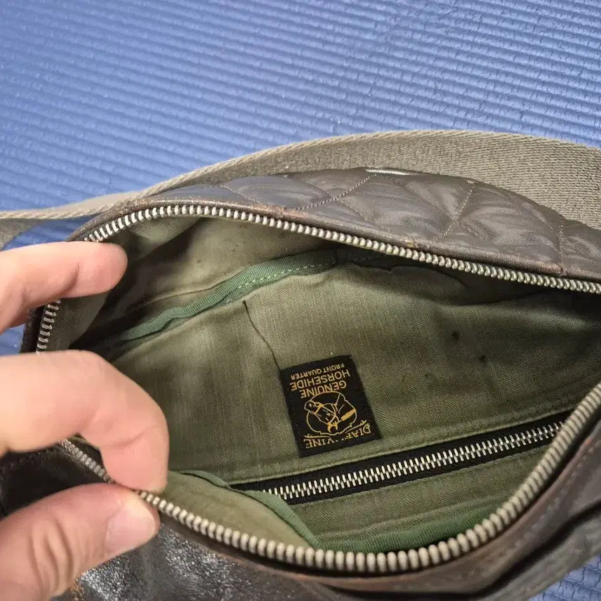 [BUNJANG] D.A.F.B.INE Hip Sack / 디아프바인 힙색