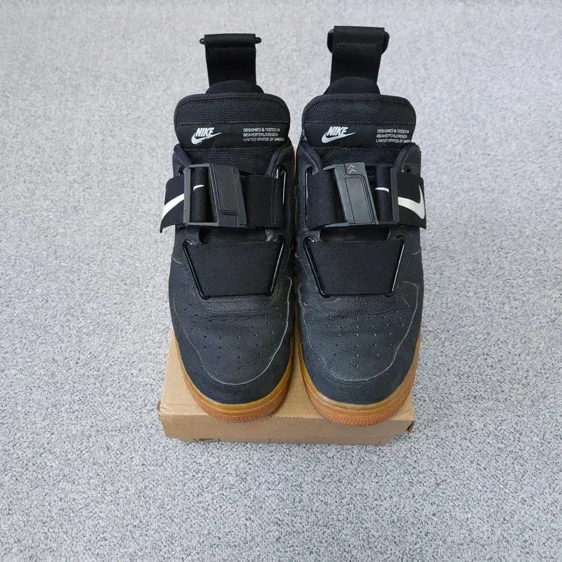 [BUNJANG] Nike Air Force 1 Utility Sneakers / [275] 나이키 에어포스 1 유틸리티 신발 운동화