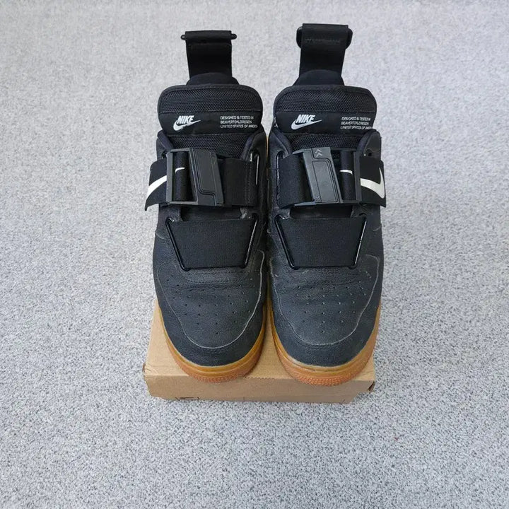 [BUNJANG] Nike Air Force 1 Utility Sneakers / [275] 나이키 에어포스 1 유틸리티 신발 운동화