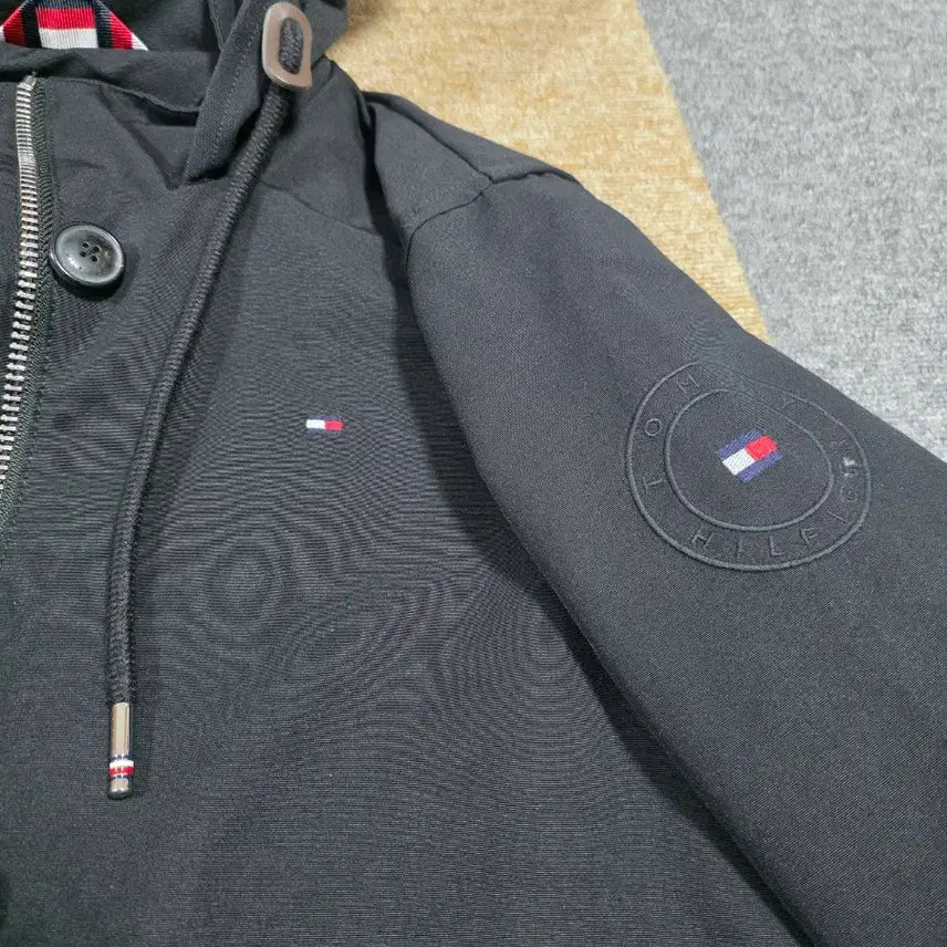 [BUNJANG] Tommy Hilfiger Black Hooded Parka Jacket / 타미힐피거 블랙 후드 야상 코트
