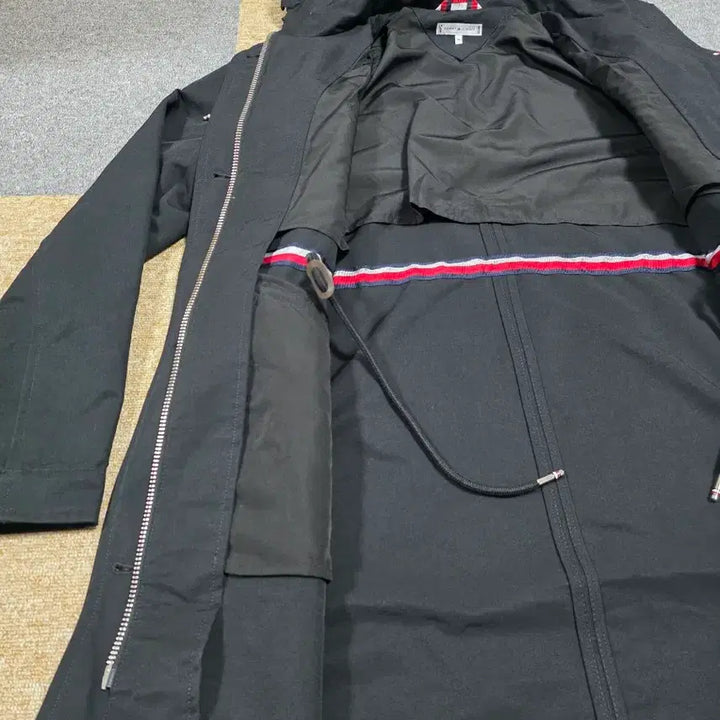 [BUNJANG] Tommy Hilfiger Black Hooded Parka Jacket / 타미힐피거 블랙 후드 야상 코트