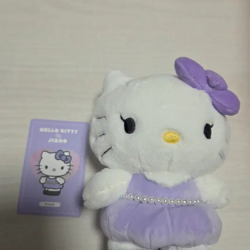 [BUNJANG] BLACKPINK Jisoo Hello Kitty Collaboration Keyring / 헬로키티 지수 콜라보 키링