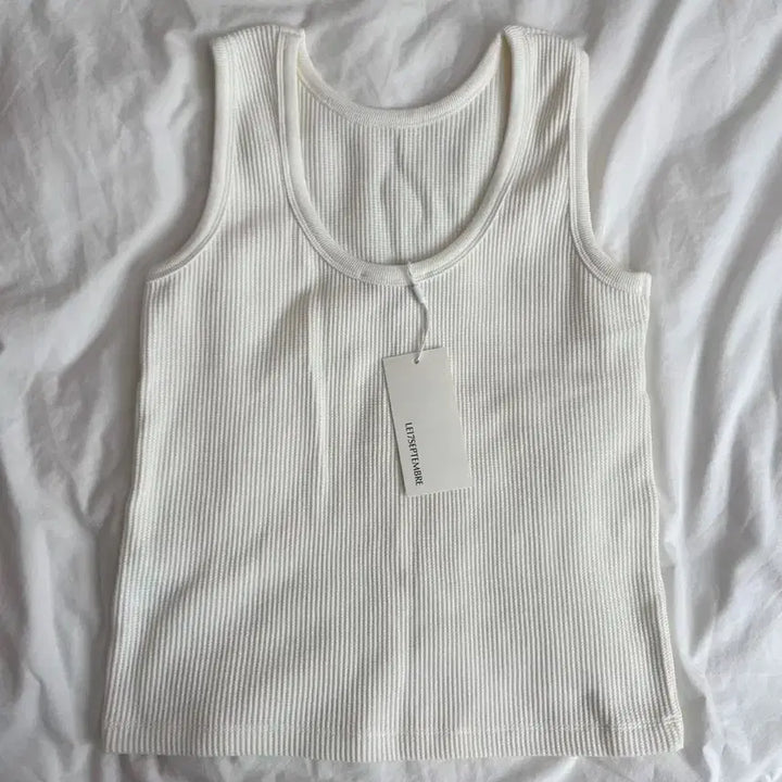 [BUNJANG] LE17SEPTEMBRE COY Cotton Sleeveless Top / LE17SEPTEMBRE COY TOP in COTTON 슬리브리스