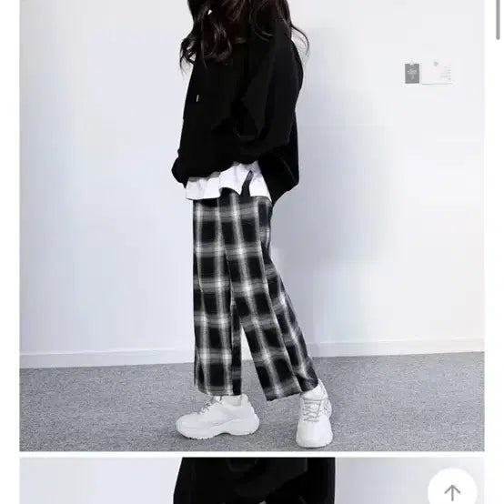 [BUNJANG] Avely Checkered Wide Leg Pants / 에이블리 체크 와이드 바지