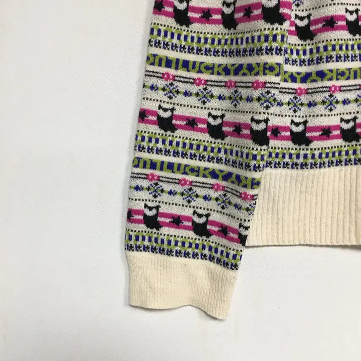 [BUNJANG] Lucky Chouette Embroidered Wool Knit Sweater / 럭키슈에뜨 자수 울 니트 38