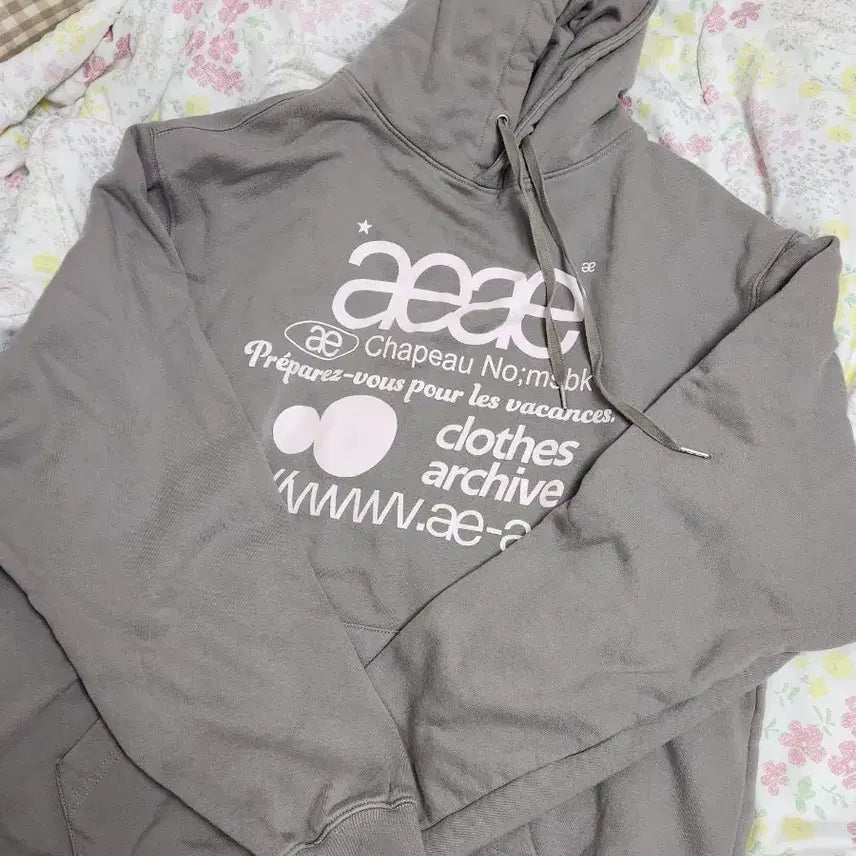[BUNJANG] aeae WEB LOGO HOODIE Top / aeae WEB LOGO LOOSED HOODIE 웹 로고 후드티 토프