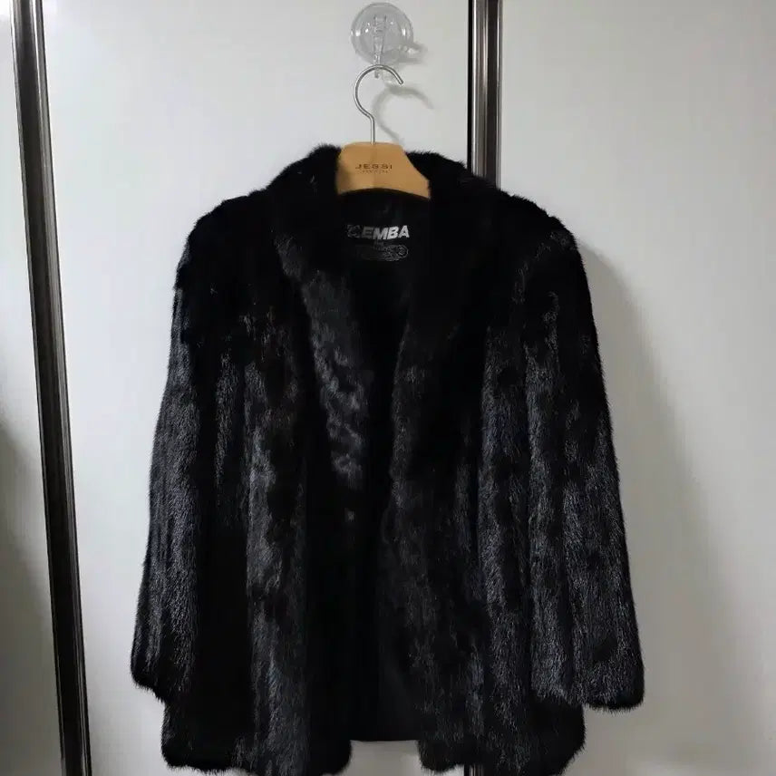 [BUNJANG] EMBA Mink Coat / EMBA 엠바 블랙 밍크 코트