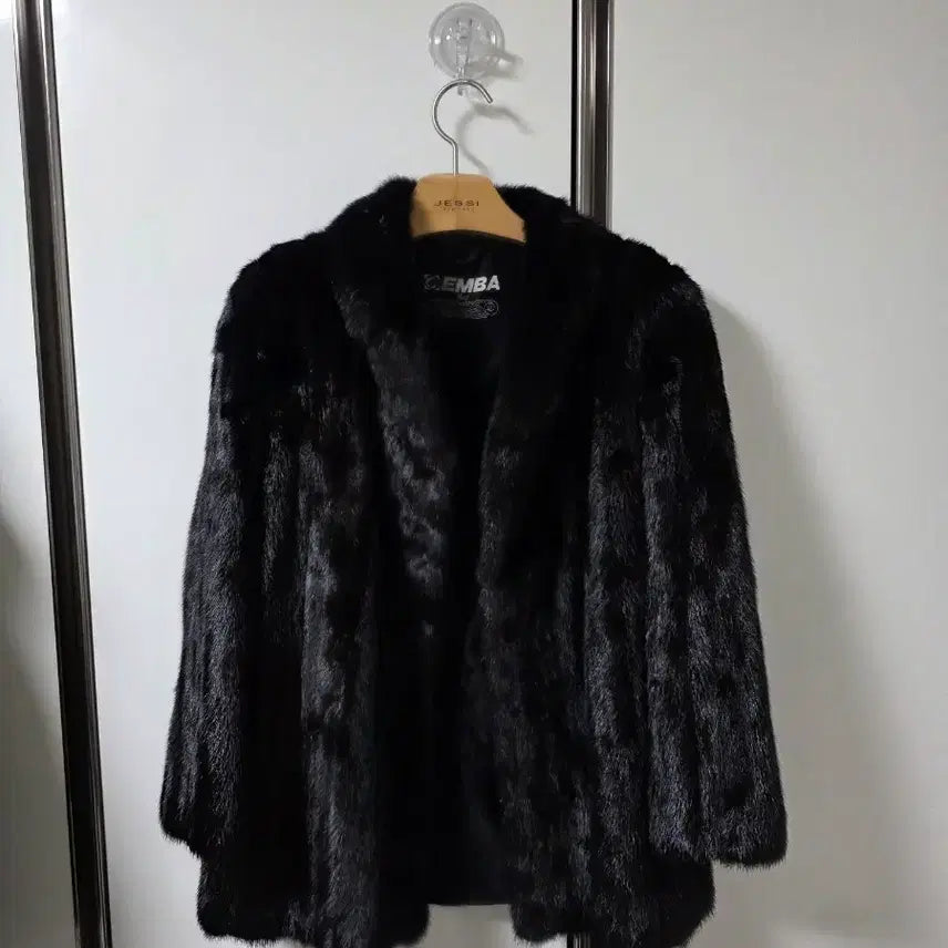 [BUNJANG] EMBA Mink Coat / EMBA 엠바 블랙 밍크 코트