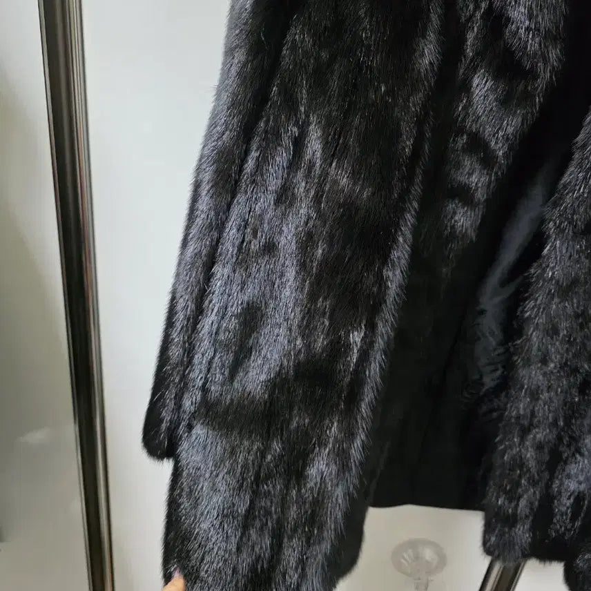 [BUNJANG] EMBA Mink Coat / EMBA 엠바 블랙 밍크 코트