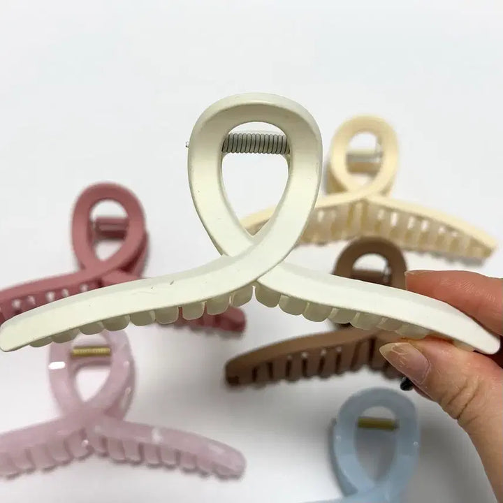 [BUNJANG] Unbranded Matte Twist Hair Clip 13cm / [새상품] 무광 꼬임 집게핀 13cm