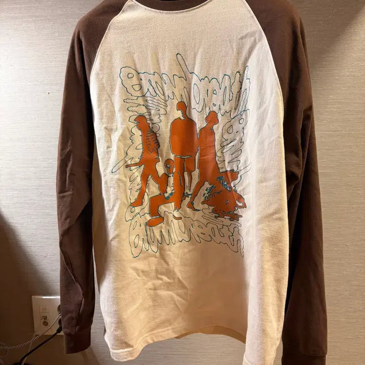[BUNJANG] Brownbreath CLIQUE RAGLAN LONGSLEEVE L Size / 브라운브레스 CLIQUE RAGLAN LONGSLEEVE L사이즈