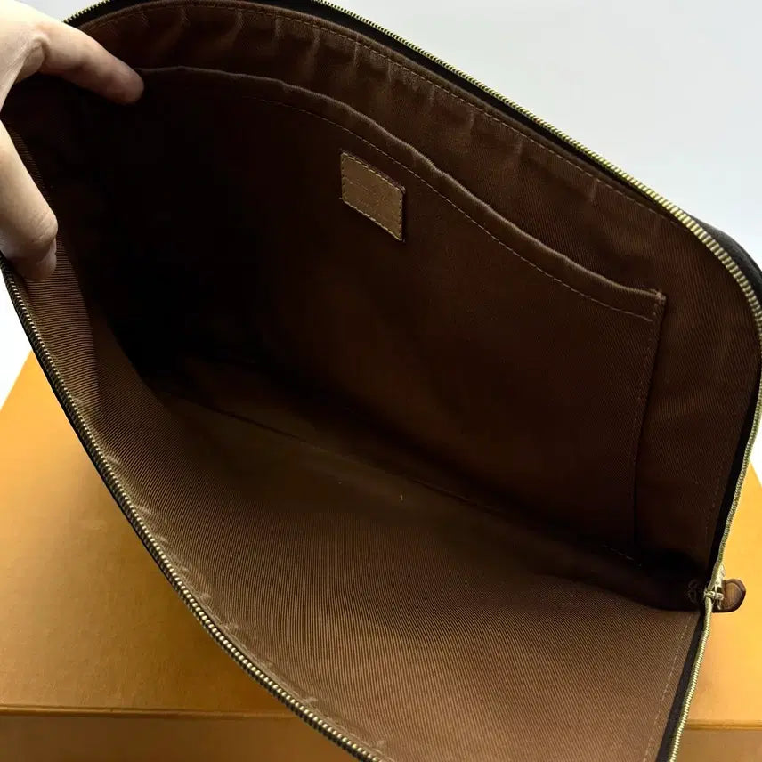 [BUNJANG] Louis Vuitton Etui Voyage MM Monogram Clutch / [MM] 루이비통 에튀보야주 클러치 모노그램