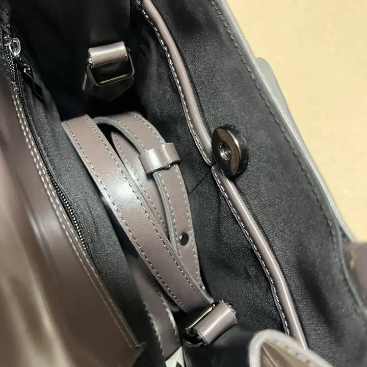 [BUNJANG] Belt Tote Crossbody Bag / 벨트 토트백 크로스백