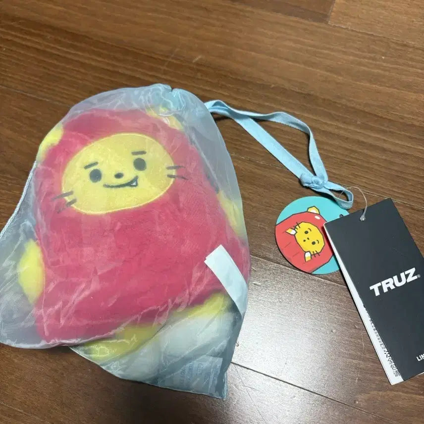 트레저 트루즈 재혁 라우 플랫퍼