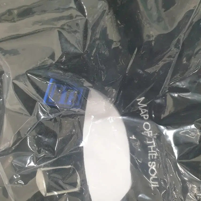 [BUNJANG] BTS Ball Cap + Badge + Membership Kit Bundle Set / BTS 볼캡 + 뱃지 + 멤버십키트 세트