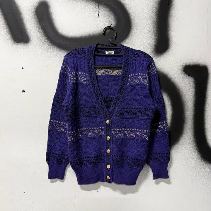 [BUNJANG] Vintage Baroque Gold Button Wool Blend Knit Cardigan / VTG 빈티지 울 혼방 바로크 금장 니트 가디건