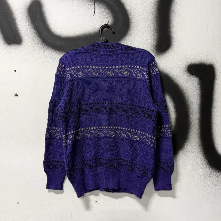 [BUNJANG] Vintage Baroque Gold Button Wool Blend Knit Cardigan / VTG 빈티지 울 혼방 바로크 금장 니트 가디건
