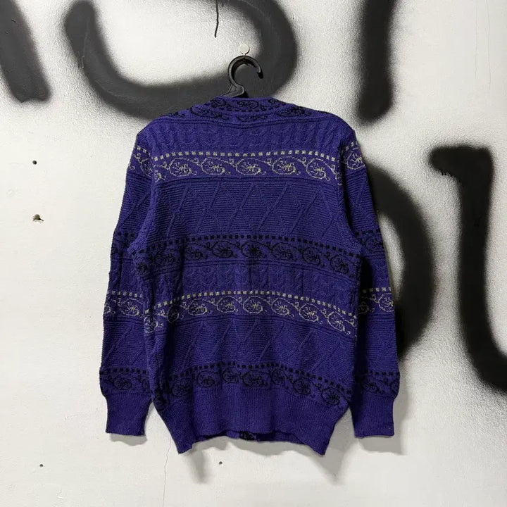 [BUNJANG] Vintage Baroque Gold Button Wool Blend Knit Cardigan / VTG 빈티지 울 혼방 바로크 금장 니트 가디건