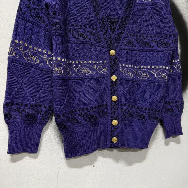 [BUNJANG] Vintage Baroque Gold Button Wool Blend Knit Cardigan / VTG 빈티지 울 혼방 바로크 금장 니트 가디건