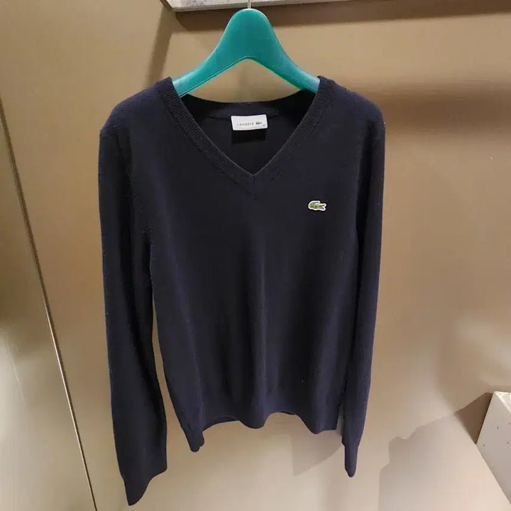 [BUNJANG] Lacoste Women's Wool Solid V-Neck Sweater / (새상품) 특가 라코스테 여성 울 솔리드 브이넥 스웨터 (니트)