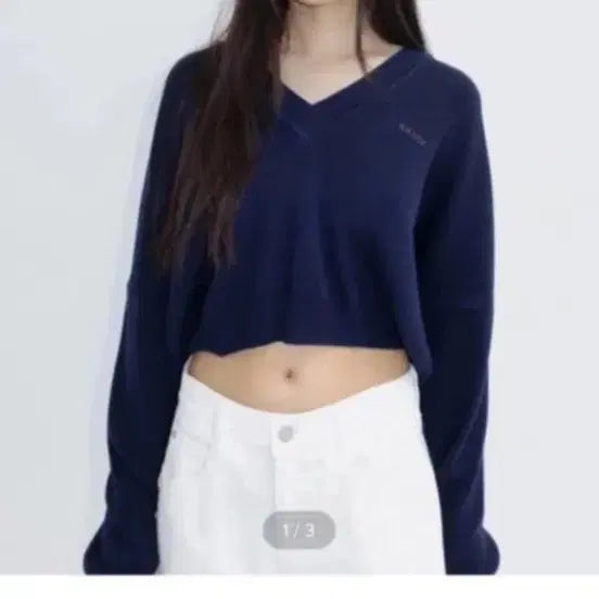[BUNJANG] Race V-Neck Crop Knit (Navy) / rrace 브이넥 크롭 니트(네이비)