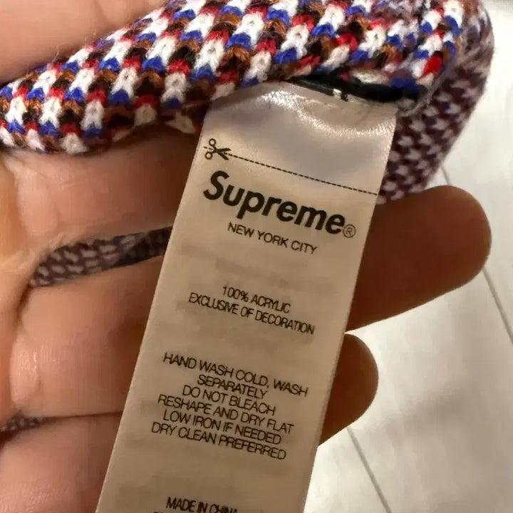 [BUNJANG] Supreme Snow White Knit L / 슈프림 스노우화이트 니트 L