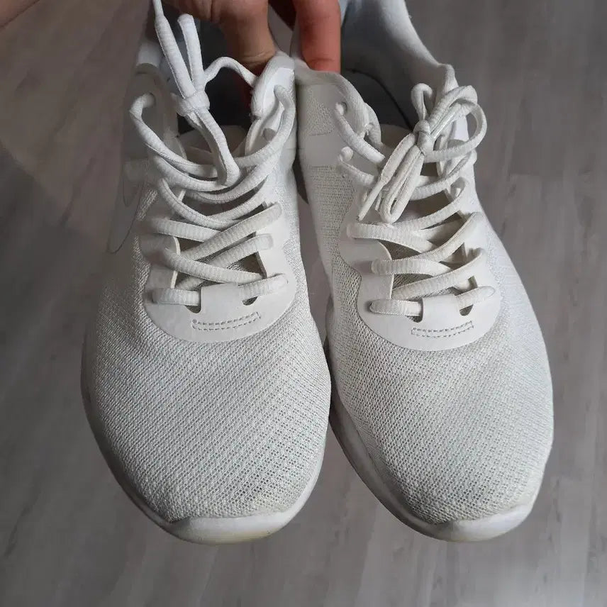 [BUNJANG] Nike Revolution White Sneakers 280 / 나이키 레볼루션 화이트 운동화 280