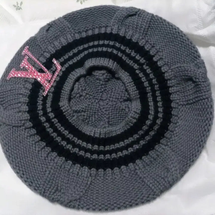 [SOLD OUT] 최종가격/남녀공용)정품 루이비통 베레모 모자