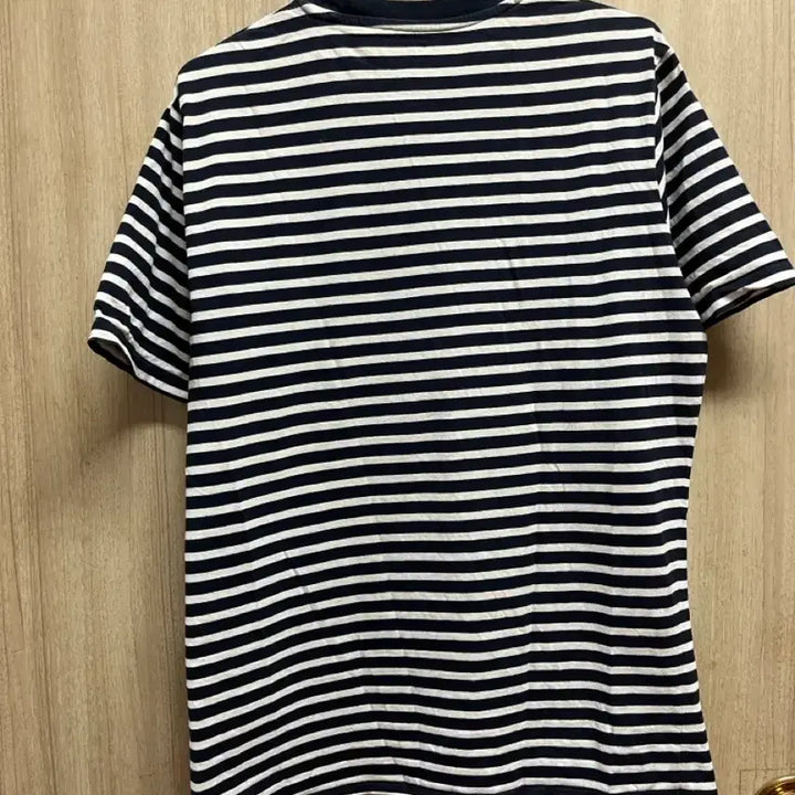 [BUNJANG] Uniqlo Striped Basic Short Sleeve T-shirt / 유니클로 스트라이프 기본 반팔티 L