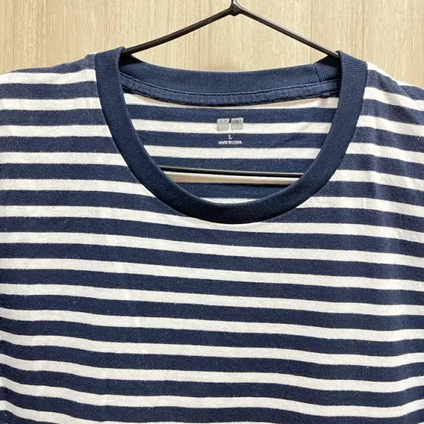 [BUNJANG] Uniqlo Striped Basic Short Sleeve T-shirt / 유니클로 스트라이프 기본 반팔티 L
