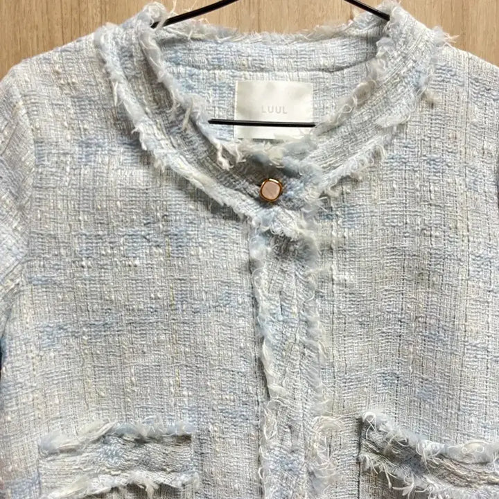 [BUNJANG] Luelle Light Sky Blue Tweed Crop Jacket / 루엘 연하늘색 트위드 테슬 크롭자켓 free
