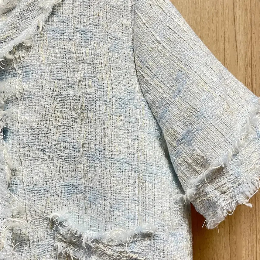 [BUNJANG] Luelle Light Sky Blue Tweed Crop Jacket / 루엘 연하늘색 트위드 테슬 크롭자켓 free