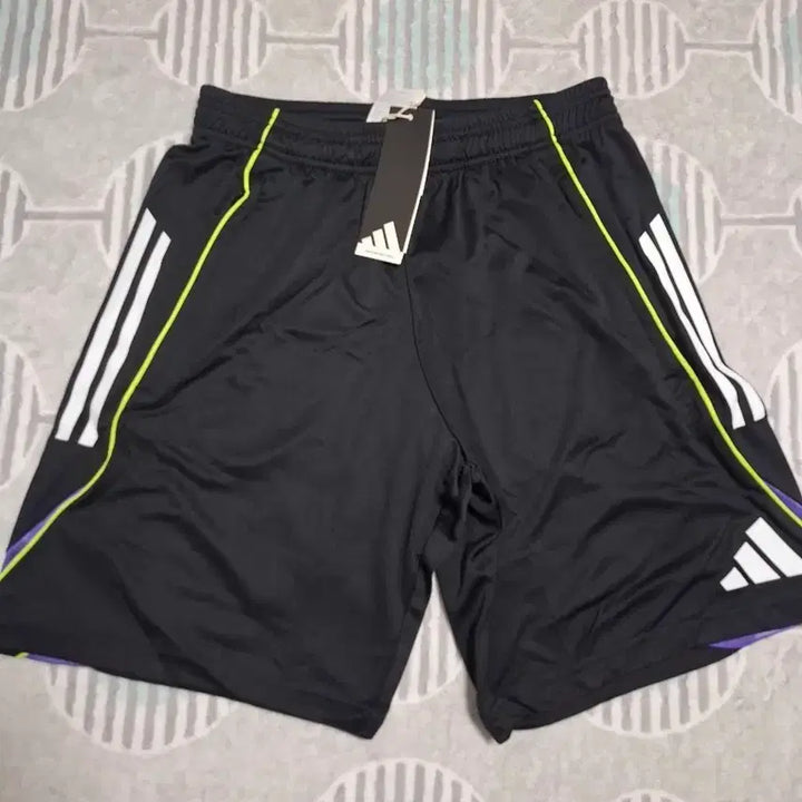 [BUNJANG] Adidas Training Shorts / 아디다스 트레이닝 반바지