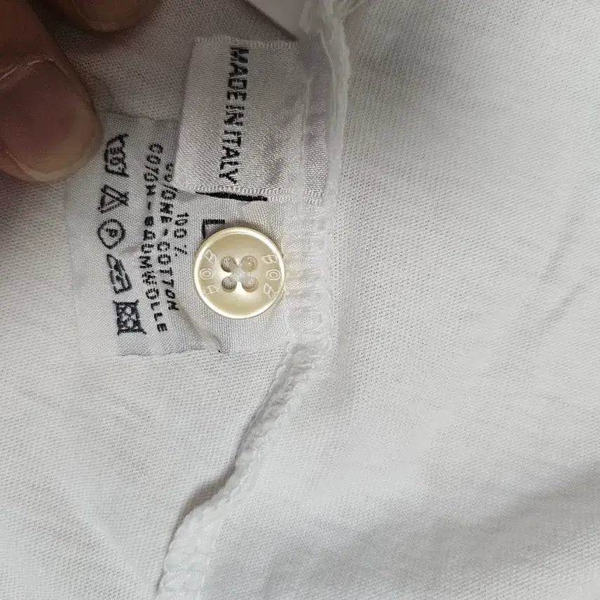 [BUNJANG] BOB White Short Sleeve Polo Shirt / BOB 화이트 반팔 카라티 프린팅