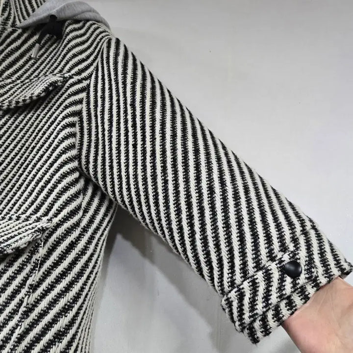 [BUNJANG] Stripe Down Coat / 스트라이프 오리털 코트