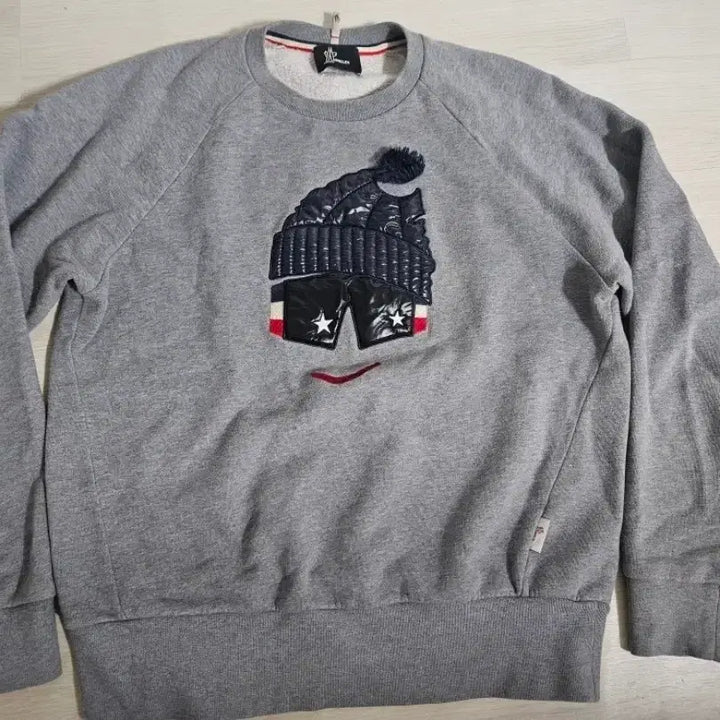 [BUNJANG] Moncler Gray Sweatshirt / 몽클레어 그레이 맨투맨 티셔츠