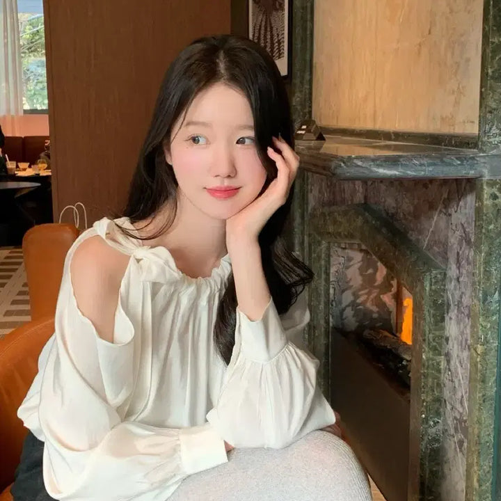 [BUNJANG] 르브아 Elin Blouse - Ivory / [새상품]르브아 Elin blouse 엘린 아이보리