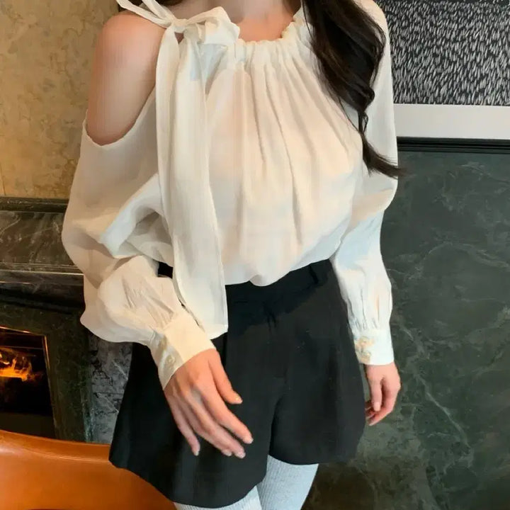 [BUNJANG] 르브아 Elin Blouse - Ivory / [새상품]르브아 Elin blouse 엘린 아이보리