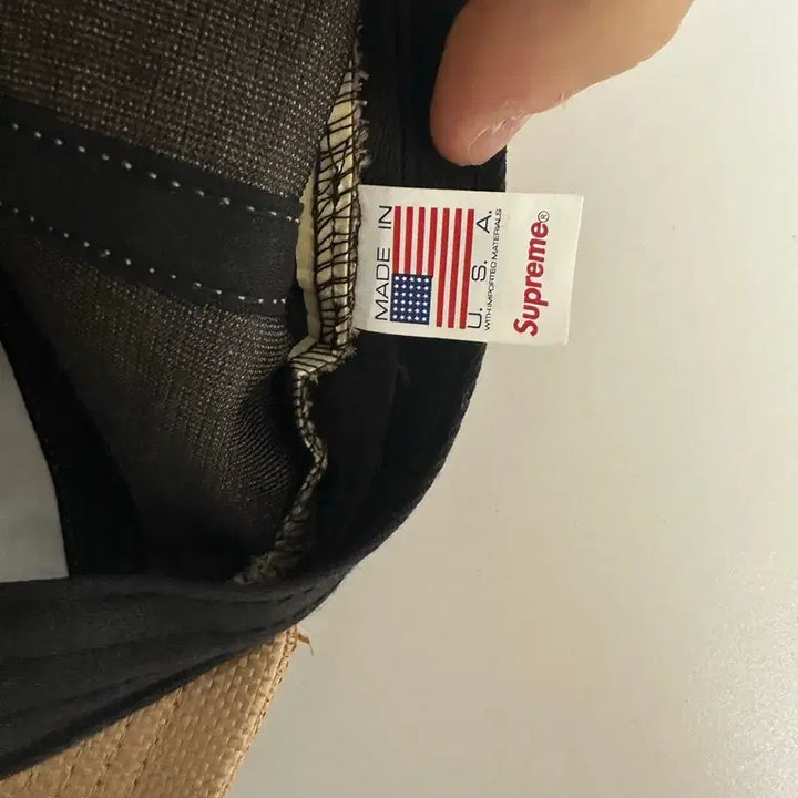 [BUNJANG] Supreme Raffia S Logo 6-Panel Cap / (급처)슈프림 s로고 캡Raffia S Logo 6-PanelNatura