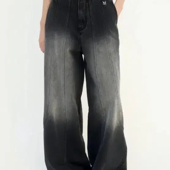 [BUNJANG] Trimming Bird Curved Pocket Cut Denim Pants / 트리밍버드 Curved Pocket Cut Denim Pants