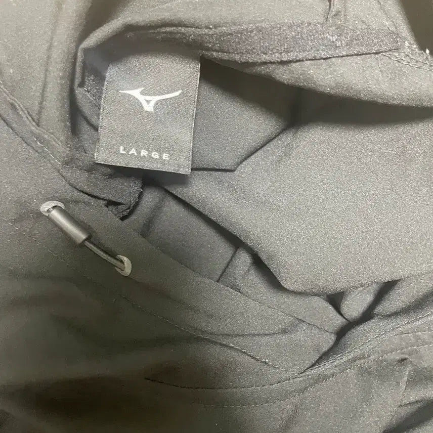 [BUNJANG] Mizuno Lightweight Windbreaker Hoodie / 미즈노 얇은 후드티 바람막이