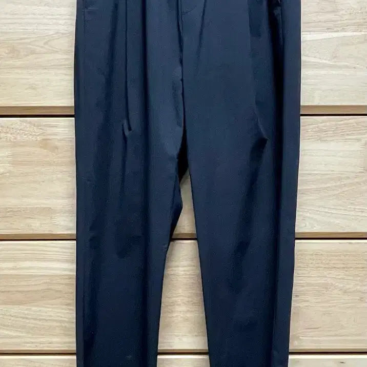 [BUNJANG] Musinsa Standard Cooltada Wide Banding Slacks Black 28 / 무탠 [쿨탠다드] 원 턱 와이드 밴딩 슬랙스 [블랙] 28