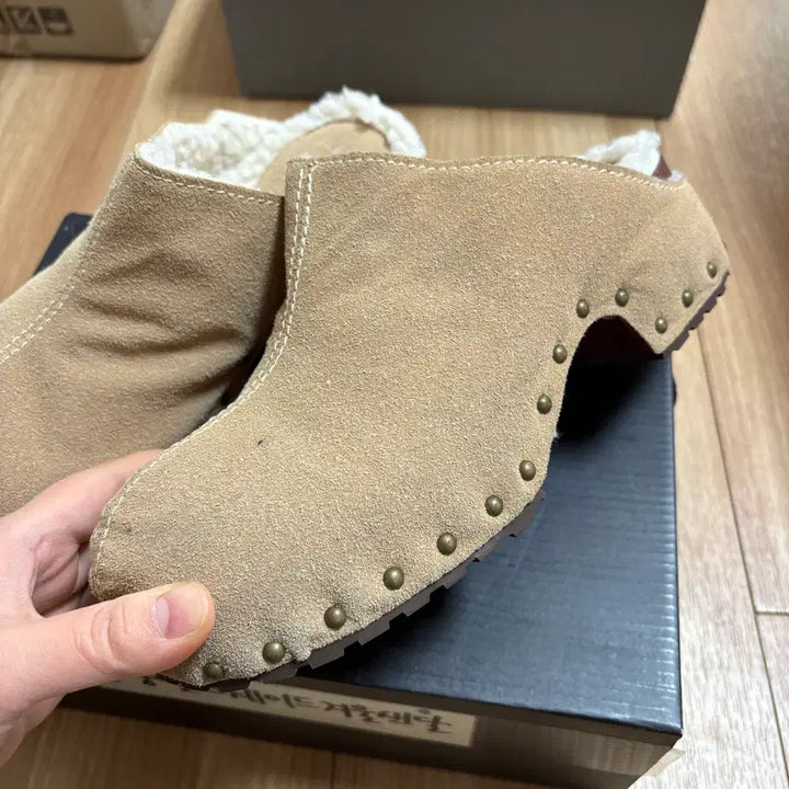 [BUNJANG] Mule Shoes / 양털 스웨이드 겨울 뮬 새상품