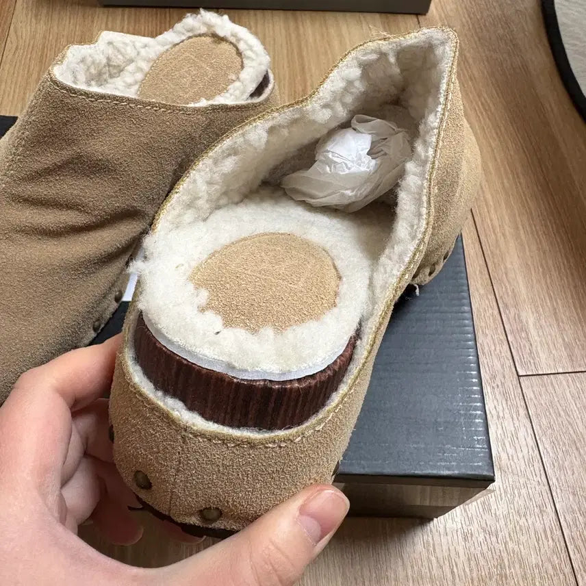 [BUNJANG] Mule Shoes / 양털 스웨이드 겨울 뮬 새상품