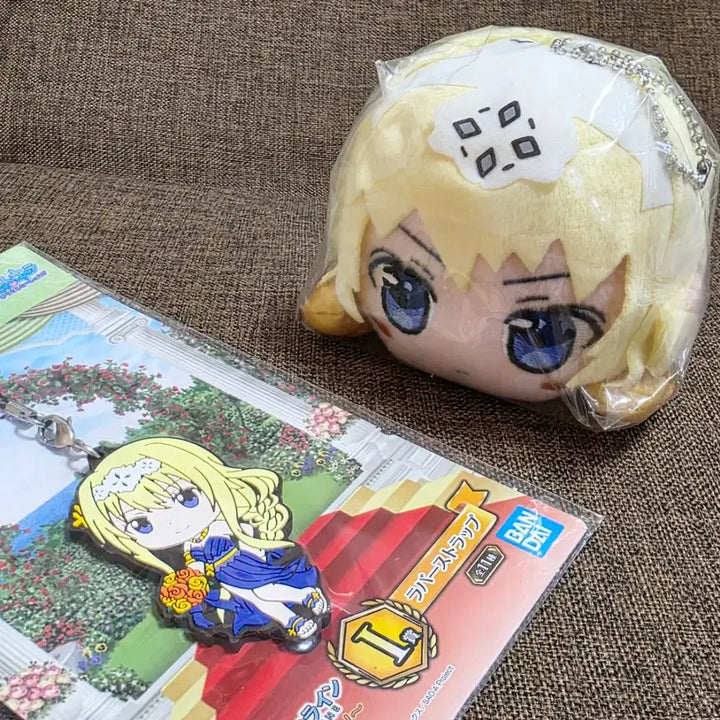 [BUNJANG] Sword Art Online Alice Synthesis Thirty NesoBeri Plush Doll &amp; Rubber Strap Bundle / 소드아트온라인/소아온 네소베리 인형/누이 + 러버스트랩/키링 : 앨리스
