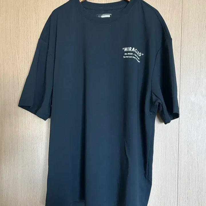 [BUNJANG] Assorted Black Short-Sleeve T-shirts / 검은색 반팔 티셔츠 판매 [ 총6벌 ]