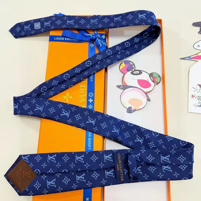 [BUNJANG] Louis Vuitton Tie - New / 루이비통 넥타이
