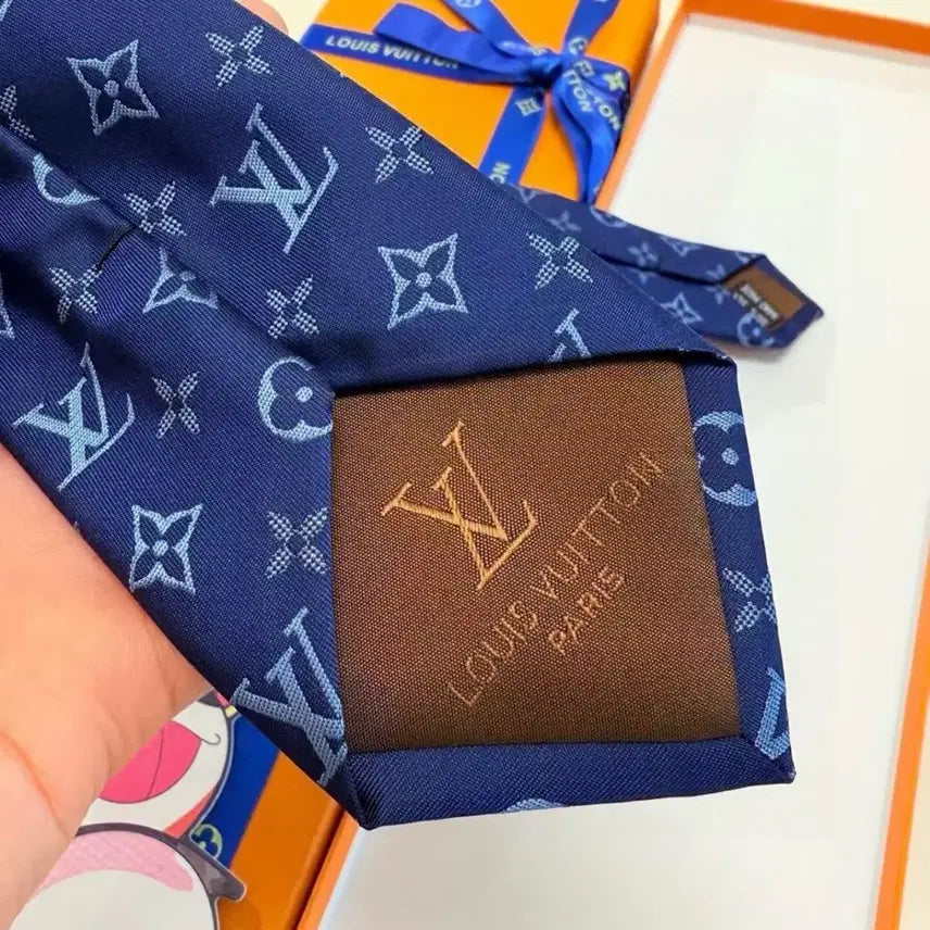 [BUNJANG] Louis Vuitton Tie - New / 루이비통 넥타이