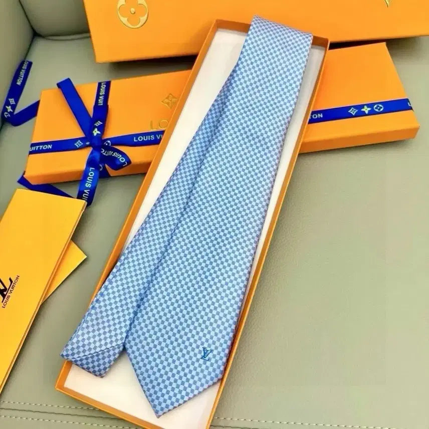 [BUNJANG] Louis Vuitton Tie - New / 루이비통 넥타이